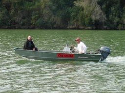 Bote piloto de 15 HP